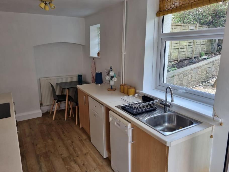 Cheerful Two Bedroom Cottage In The Forest Of Dean Lydbrook Exteriör bild
